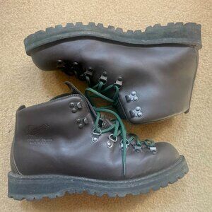 Danner Mountain Light II